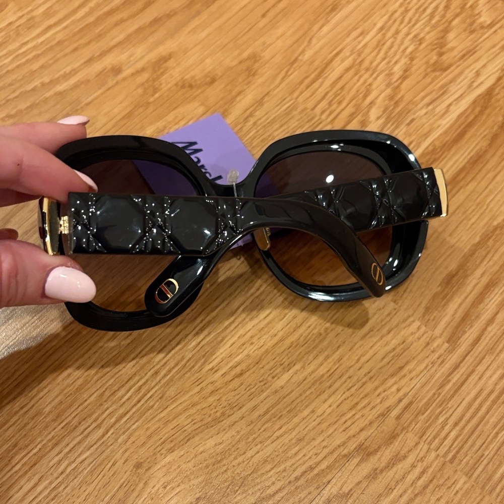 Dior Black Oversized Sunglasses - Picture 2 of 6